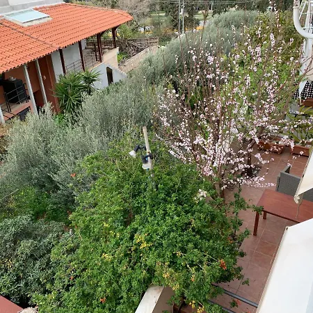 Christi α&β Apartment