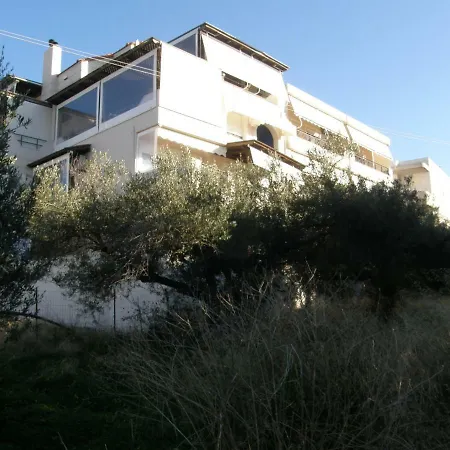 Apartment Christi α&β Kokkini Hani